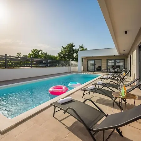 Villa Beata By Istrialux *