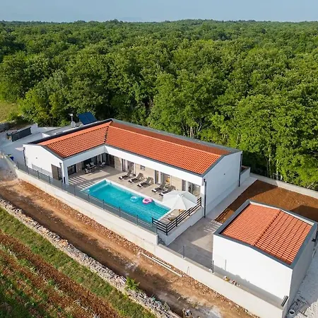 Villa Beata By Istrialux Bicici